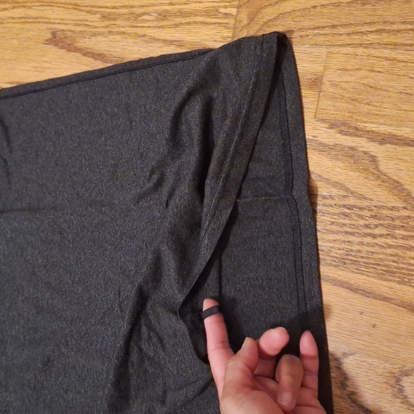 Volcom Anti-UV 30 UPF Basic Black T-Shirt M - Picture 6 of 7